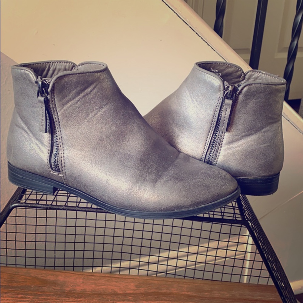 Cat & Jack Silver Metallic Ankle Boots